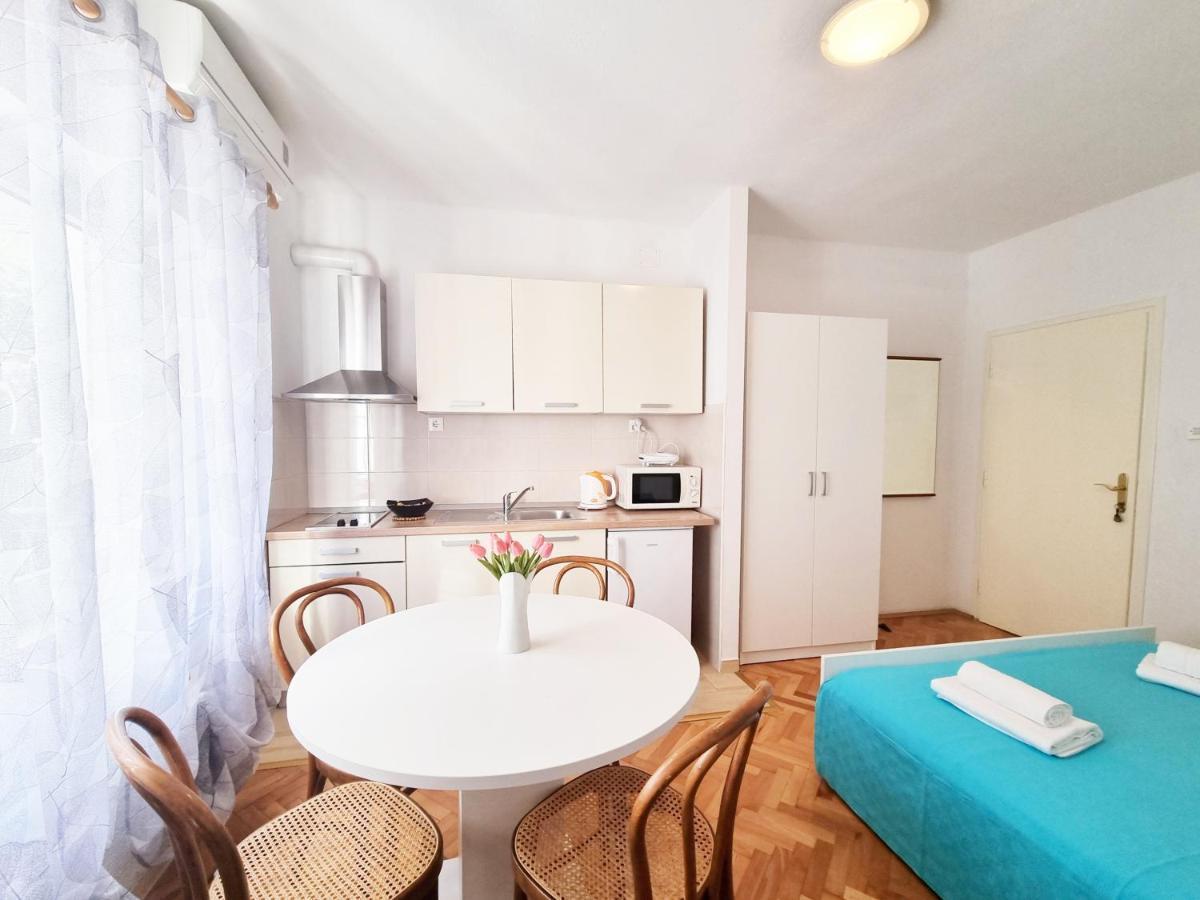 מאקרסקה Apartman Bidol מראה חיצוני תמונה